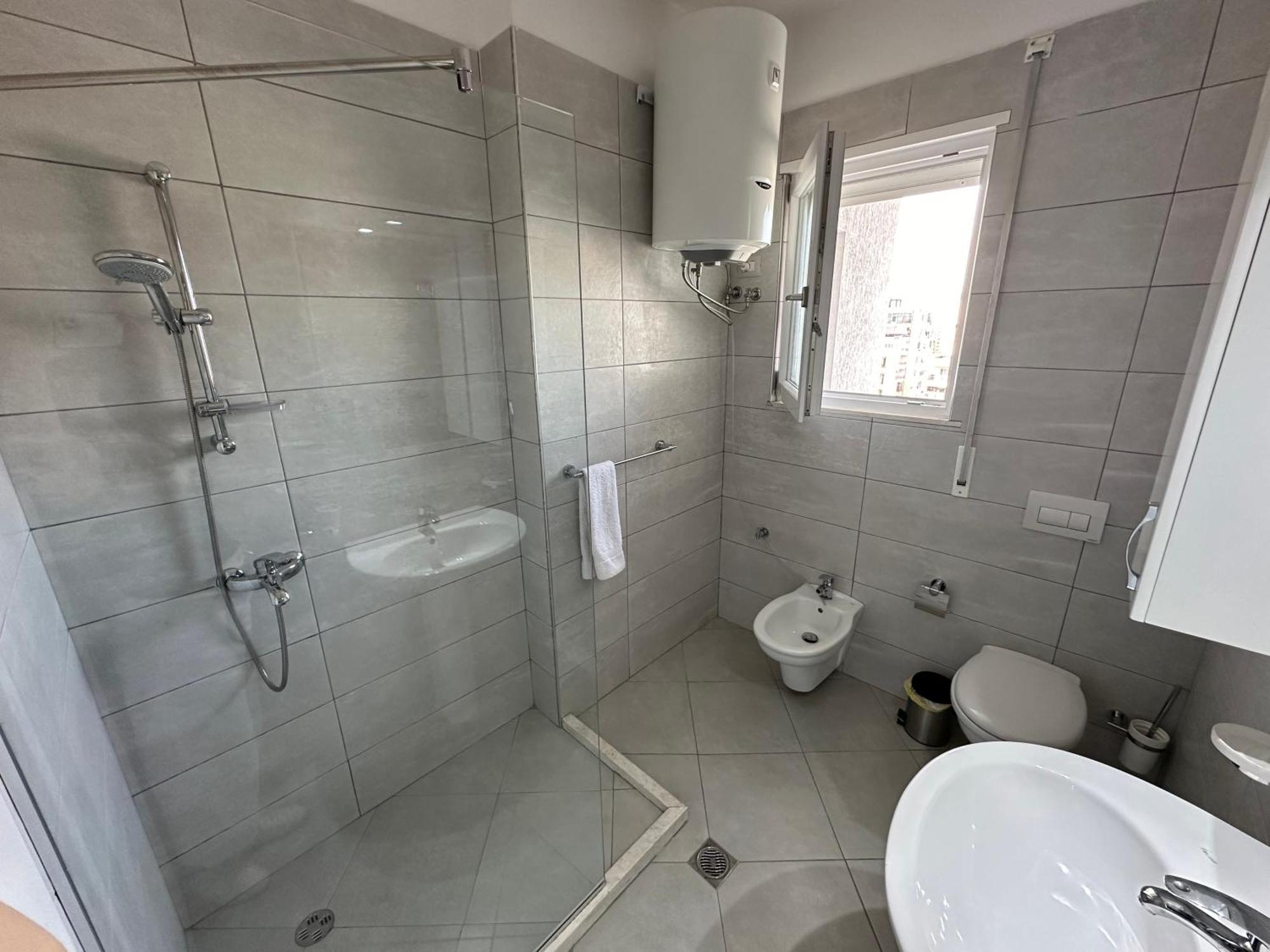 Pazari Luxury Central Apartment Tirana Esterno foto