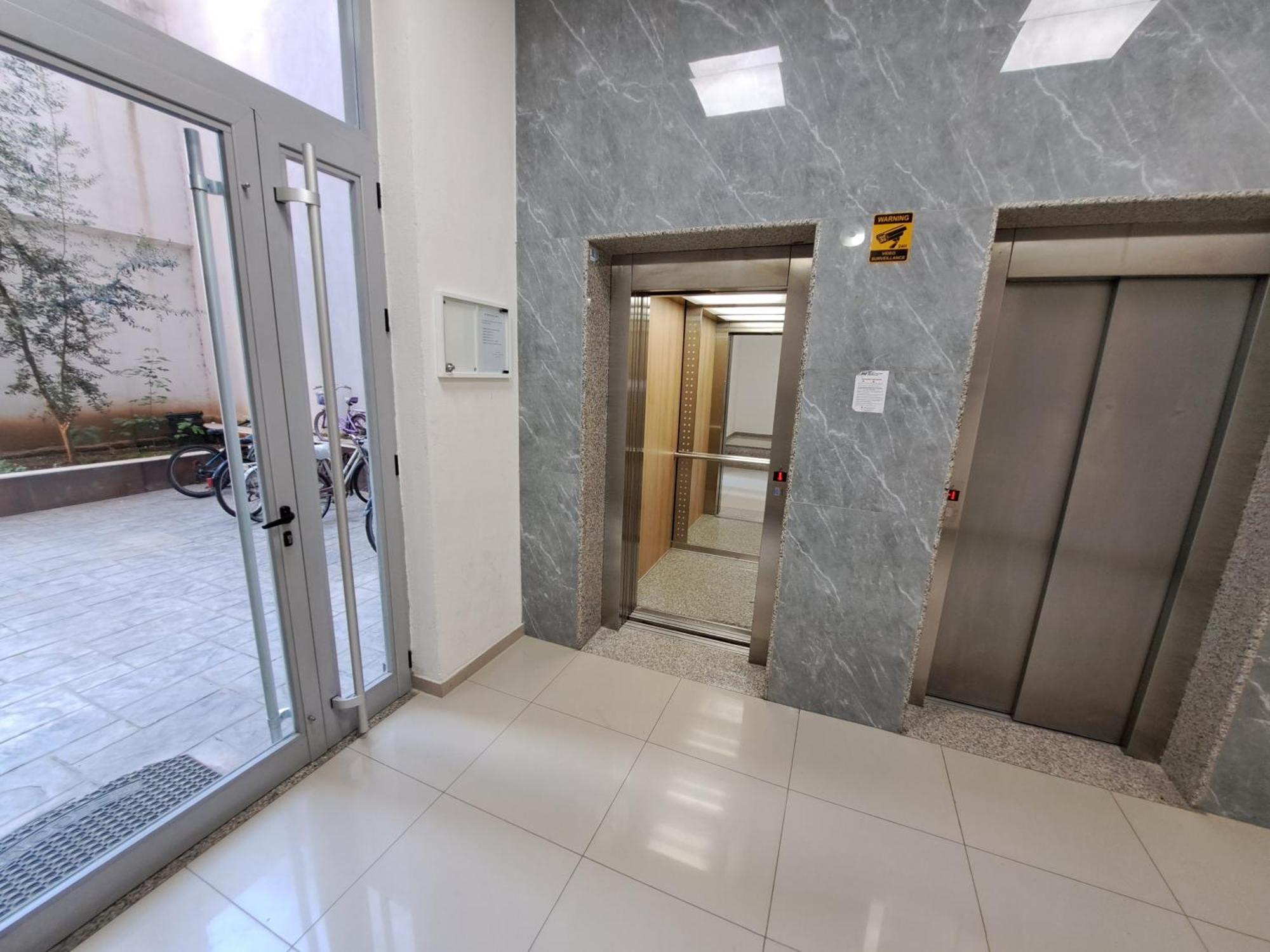 Pazari Luxury Central Apartment Tirana Esterno foto